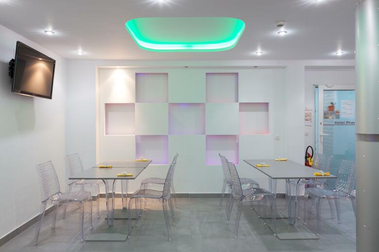 Hotel Phenix