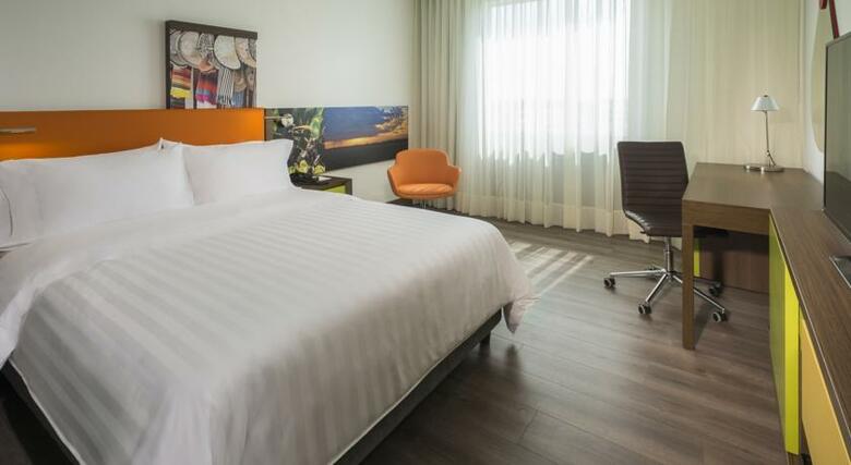 Hotel Hampton By Hilton Yopal