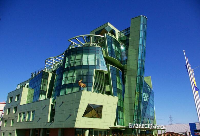 Earth & People Hotel & Spa
