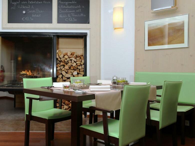 Hotel Educare