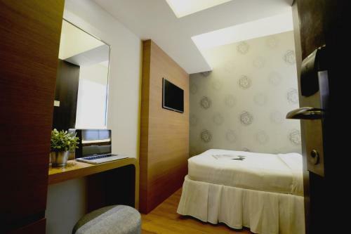 Bridal Tea House Hotel (yaumatei)