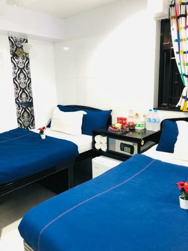 Hostal Singapore Hostel