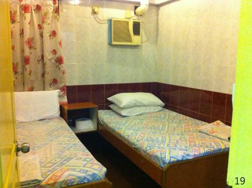Hostal New Garden Hostel