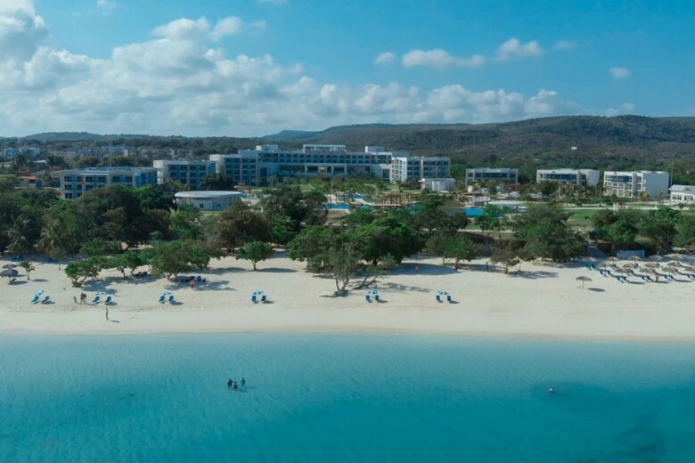 Hotel Grand Muthu Almirante Beach