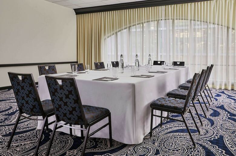 Hotel Graduate Minneapolis