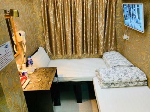 Hostal Sleep In Hotel