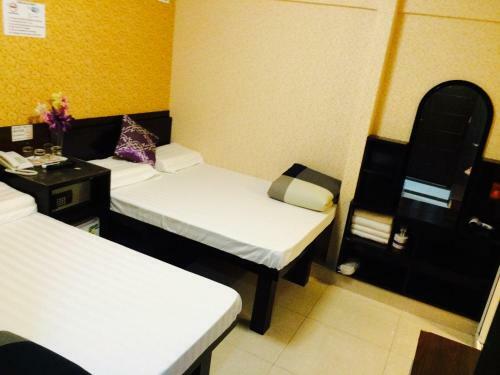 Hostal Sleep In Hotel