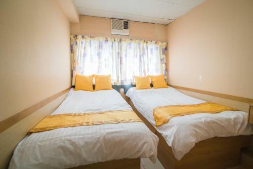 Hostal Kam Fu Guesthouse