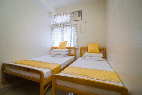 Hostal Kam Fu Guesthouse