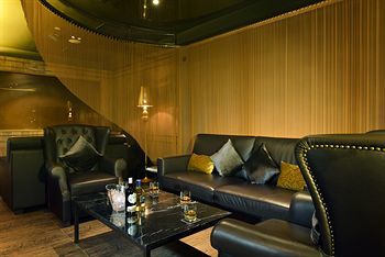 Walden Hotel