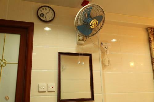 Hostal Holland Guest House