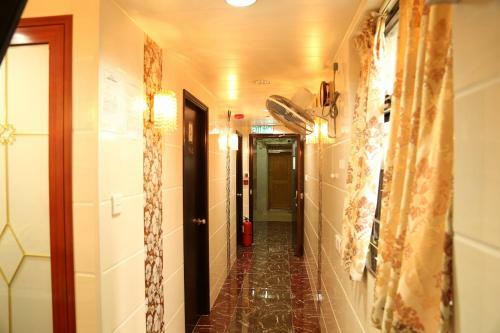 Hostal Holland Guest House