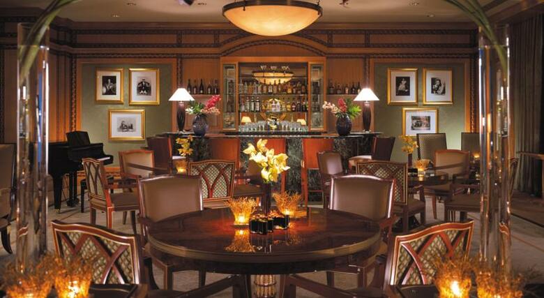 Four Seasons Hotel Cairo Nile Plaza