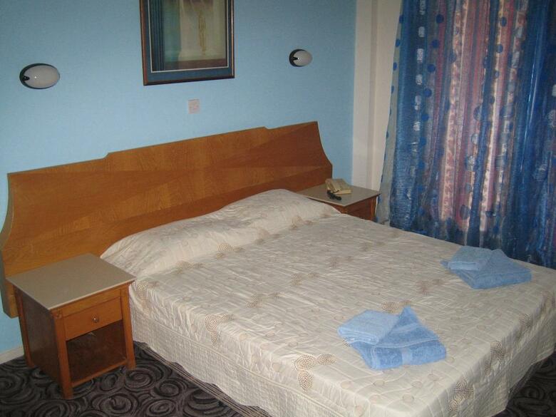 Hotel Onisillos
