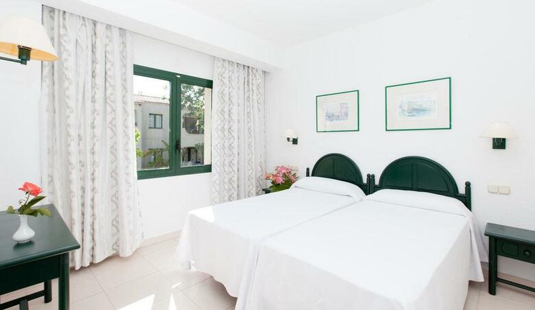 Valentin Son Bou Hotel  & Aptos