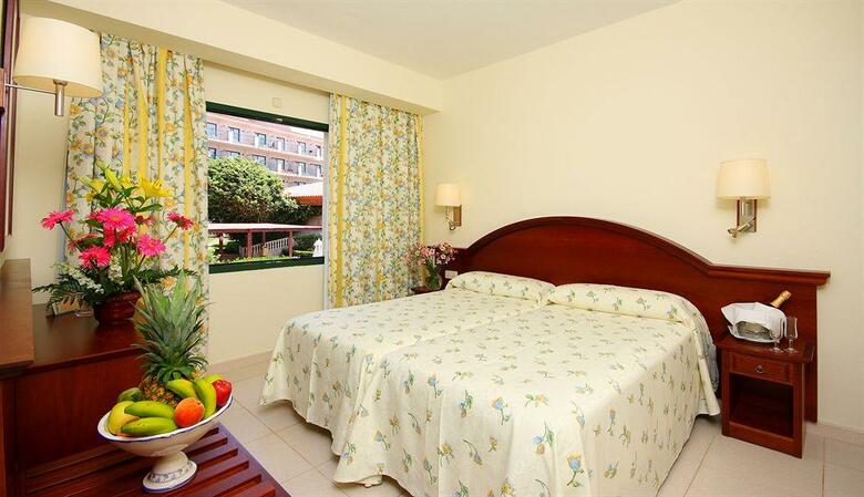 Valentin Son Bou Hotel  & Aptos