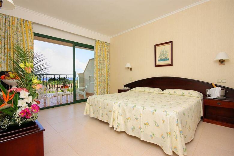Valentin Son Bou Hotel  & Aptos