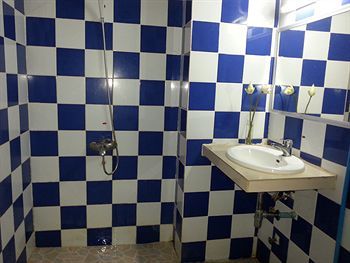 Hostal Ta Som Guesthouse & Tour Services