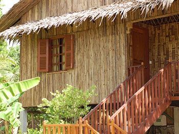 Hotel Palm Village Resort & Spa