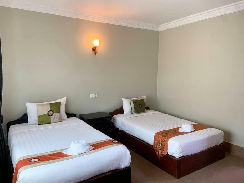 Hostal Tanei Guesthouse