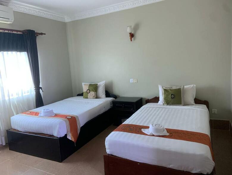 Hostal Tanei Guesthouse