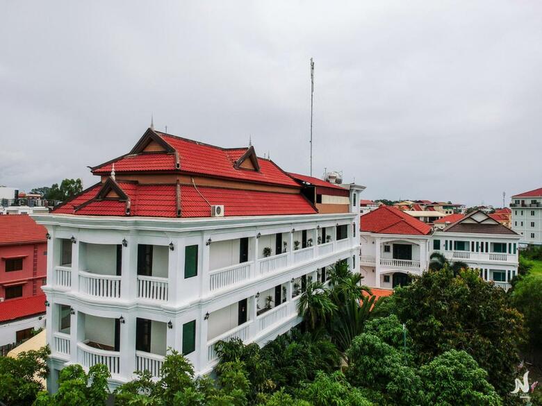 Hostal Tanei Guesthouse