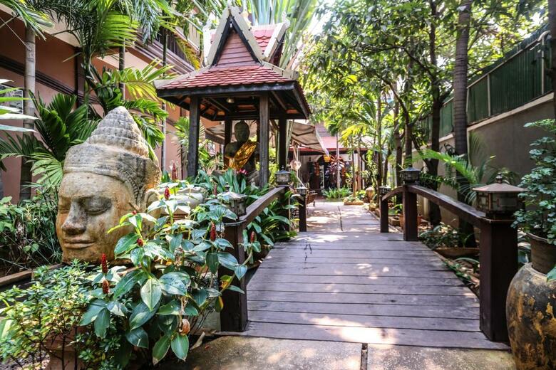 Hostal Tanei Guesthouse