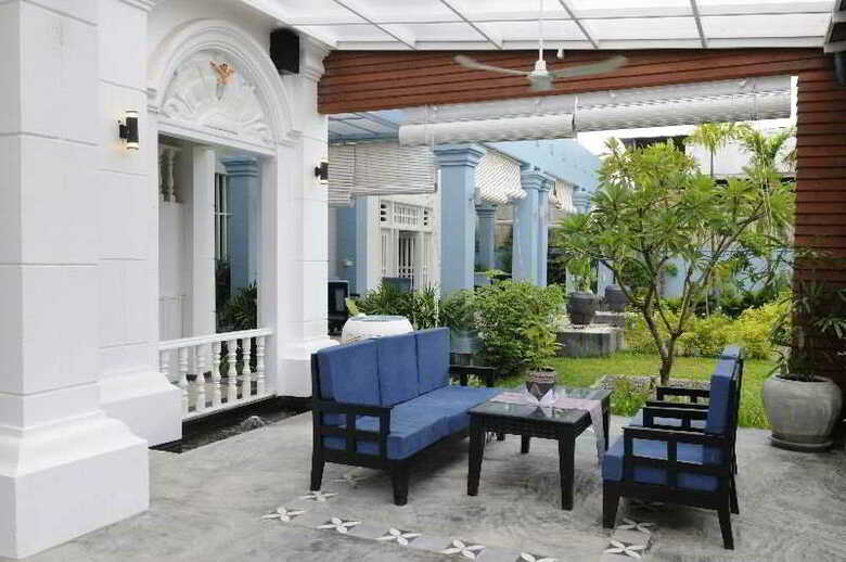 Frangipani Villa Hotel II