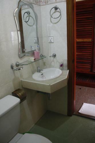 Hostal Rotha Guesthouse