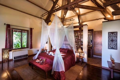 Villa Amatao Tropical Residence