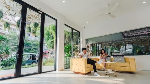 Popular Boutique Hotel