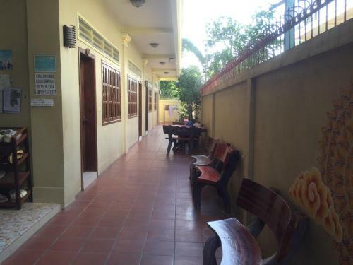 Hostal Iki Iki Guesthouse