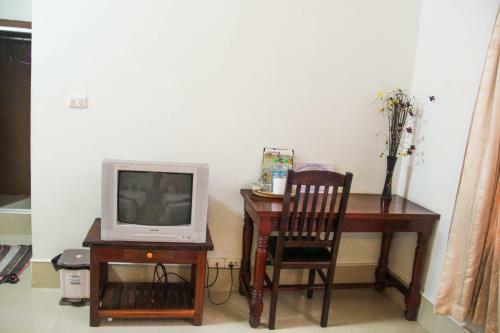 Hostal Tropical Breeze Guesthouse