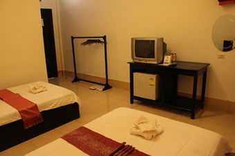 Hostal Bou Savy Guesthouse
