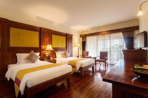 Hotel Empress Residence Resort And Spa