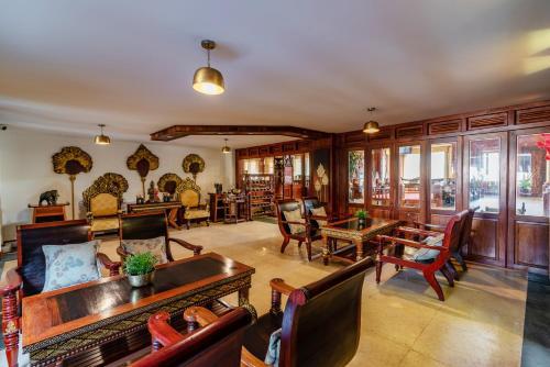 Hotel Empress Residence Resort And Spa