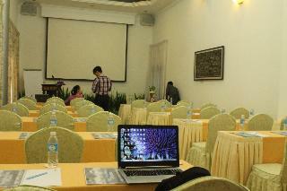 Ree Hotel
