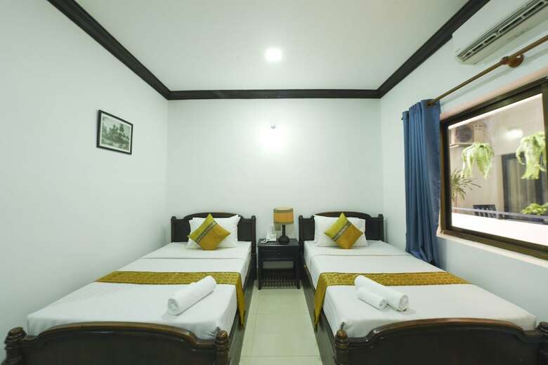 Hotel The Villa Sok San Square