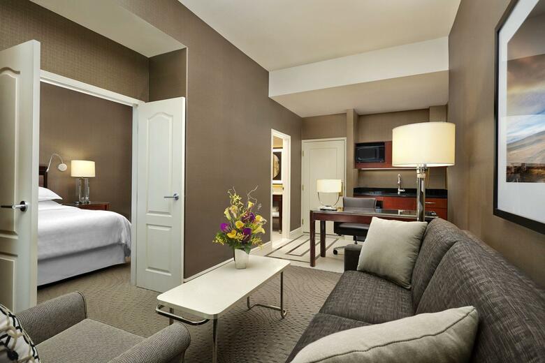 Hotel Sheraton Suites Calgary Eau Claire