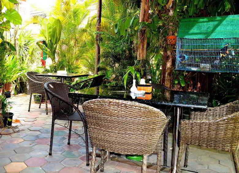 Parklane Hotel