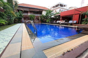 Hostal Mom's Guesthouse