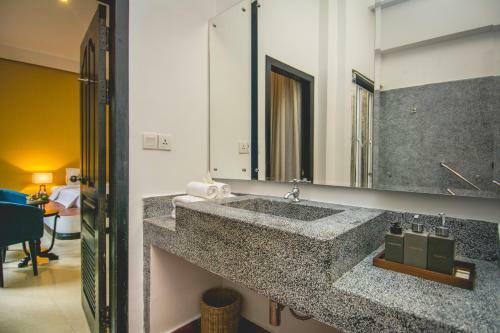 Mulberry Boutique Hotel
