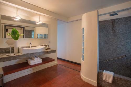 Mulberry Boutique Hotel