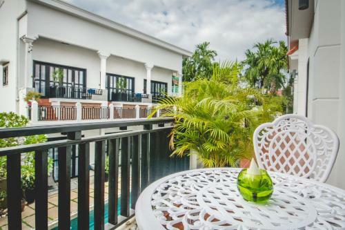 Mulberry Boutique Hotel