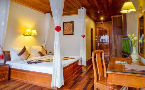 Ta Prohm Hotel