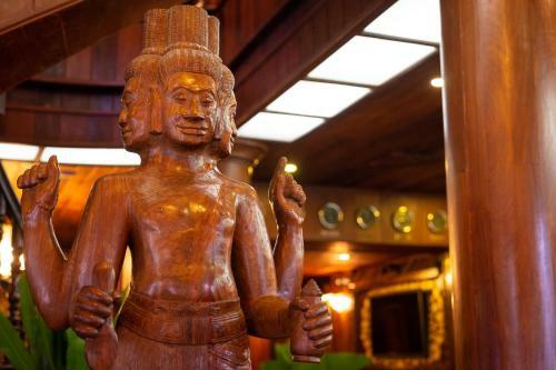 Ta Prohm Hotel