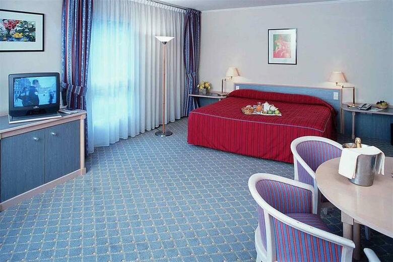 Hotel Mercure Royal Fontainebleau