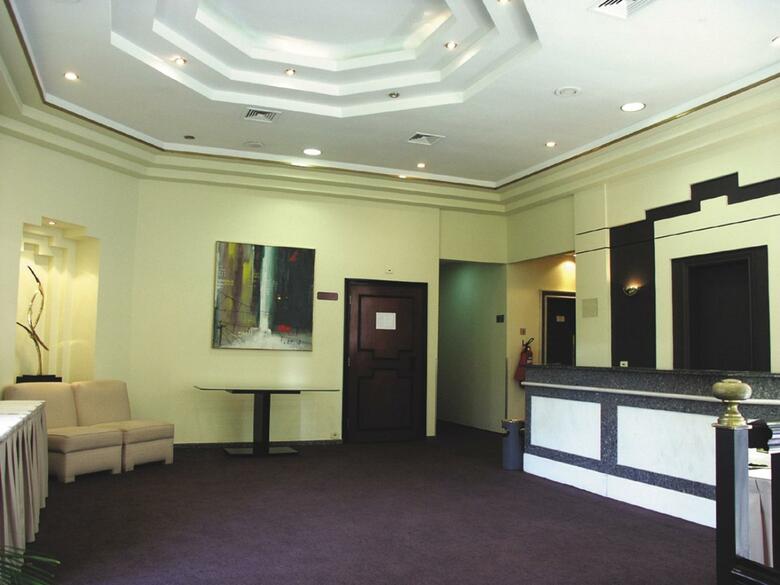 Hotel Bristol The Time