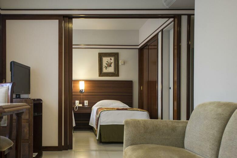 Hotel Bristol The Time