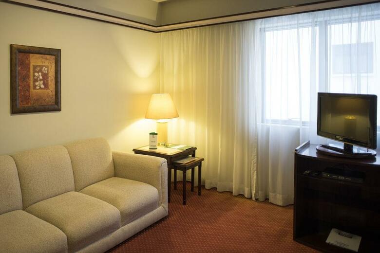 Hotel Bristol The Time